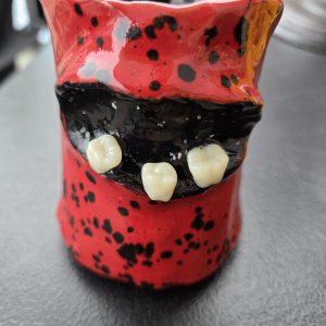 Toothy Vessel
